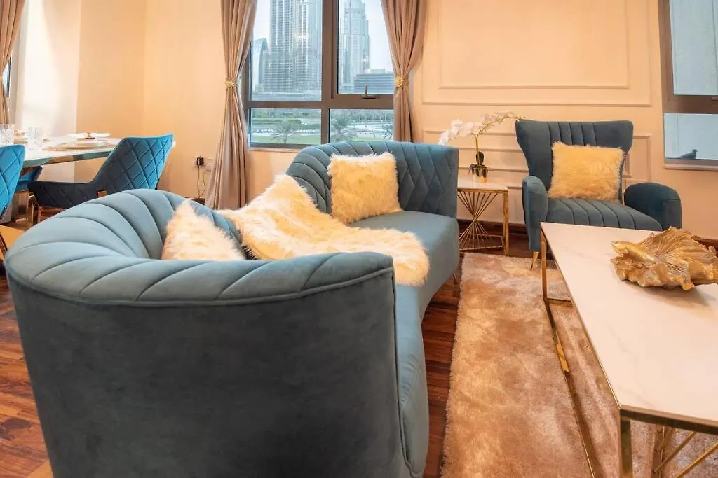 First Class 2Br With Full Burj Khalifa And Fountain View Dubai Apartment